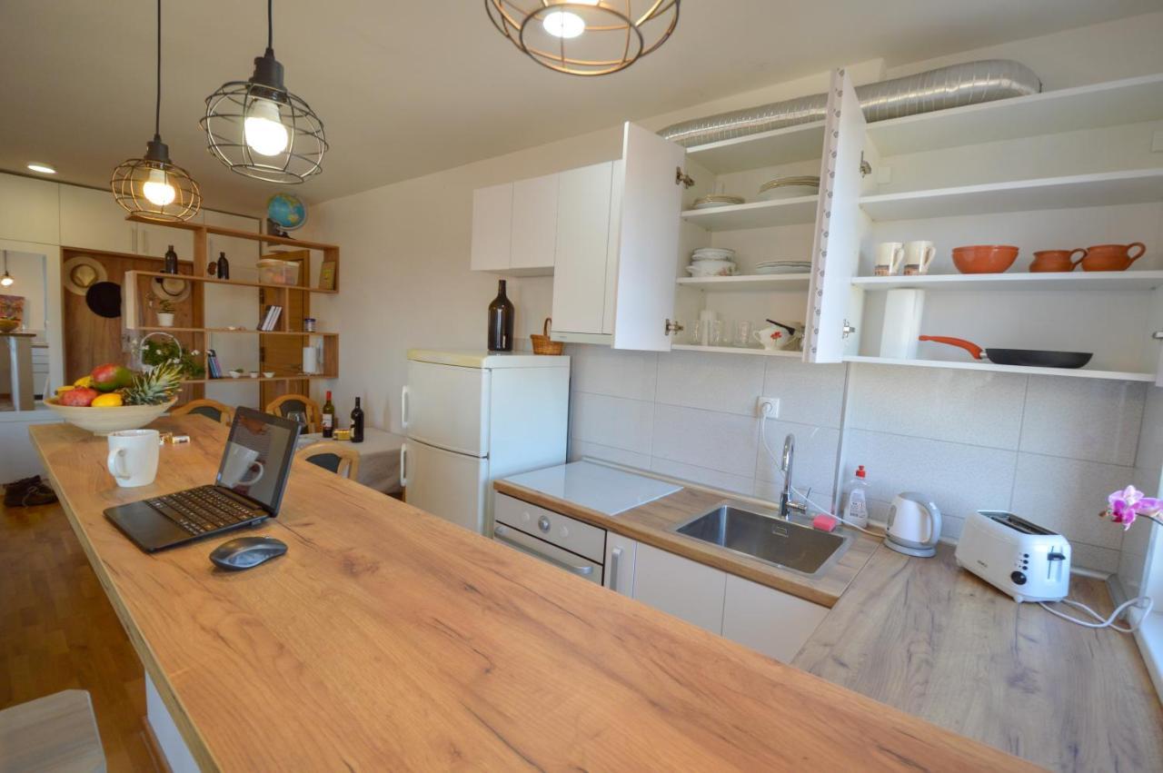 Shine24 - Spacious And Bright Apartment - New Νόβι Σαντ Εξωτερικό φωτογραφία